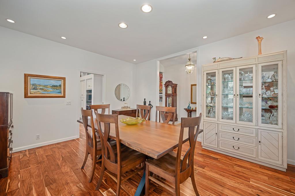 6517 Via Del Cerrito