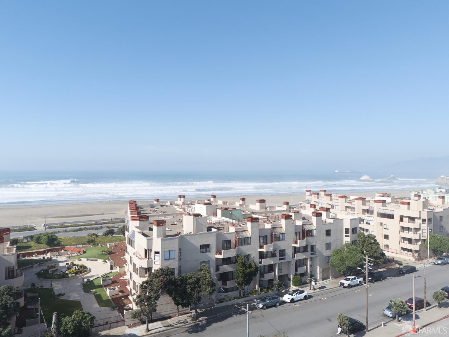 855 La Playa Street 366