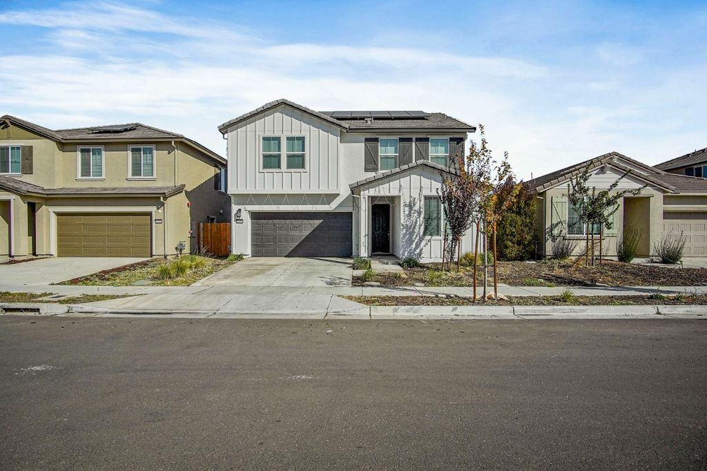 Photo of 15272 Flycatcher Drive, Lathrop, CA 95330 (MLS # 226013988)