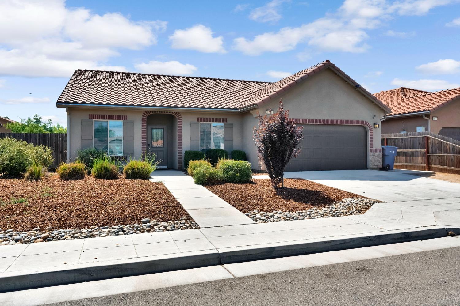 1192 S Orangewood Drive