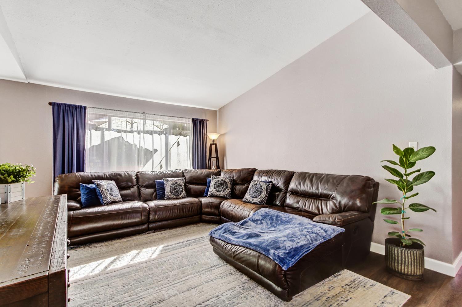 7216 Brookridge Court