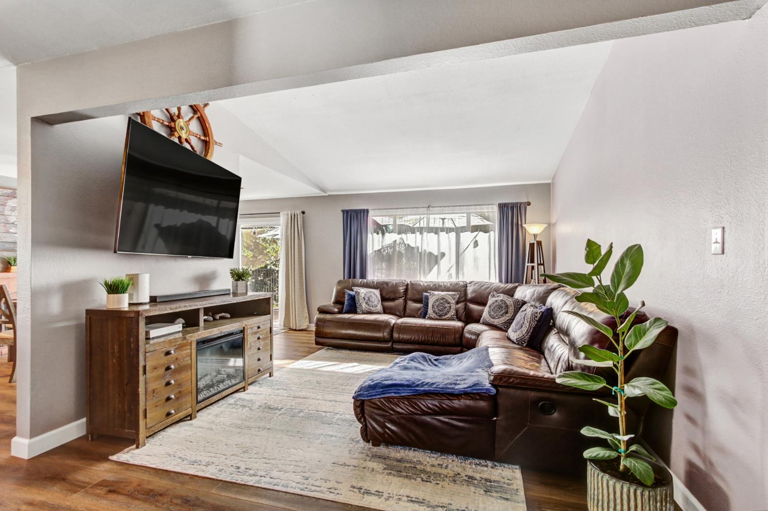 7216 Brookridge Court