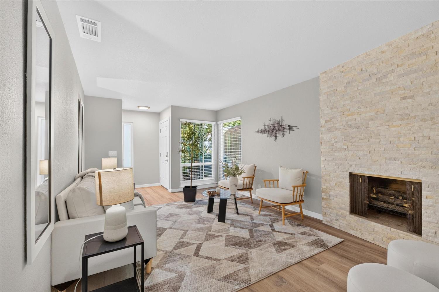 7782 Chancery Court