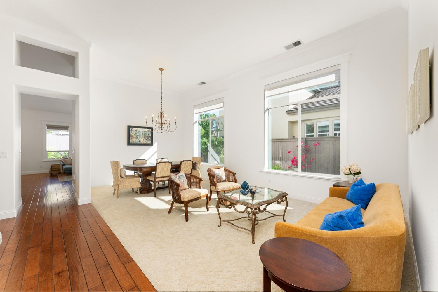 1516 Elk Ravine Way