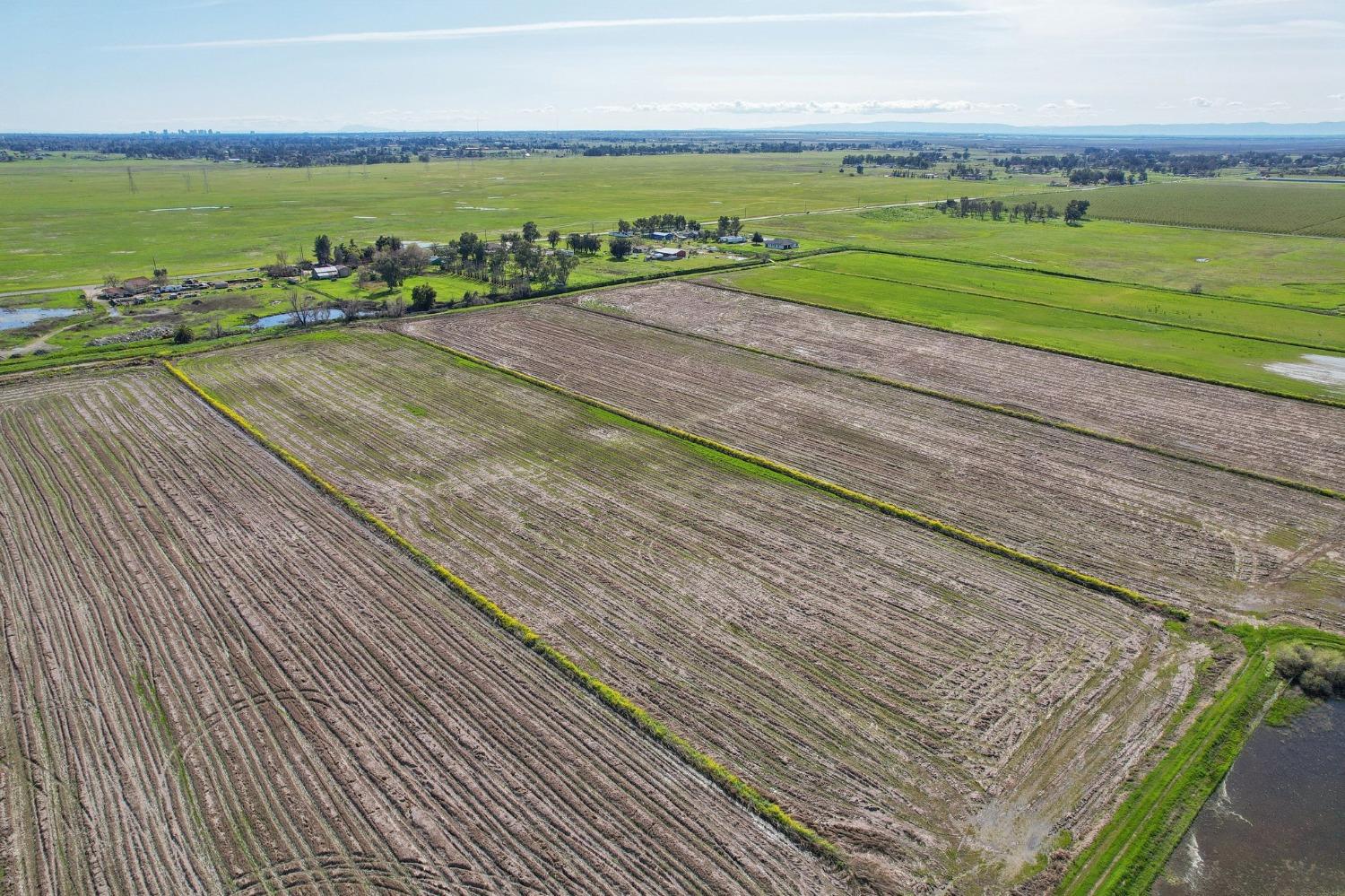 7920 COUNTRY ACRES Lane