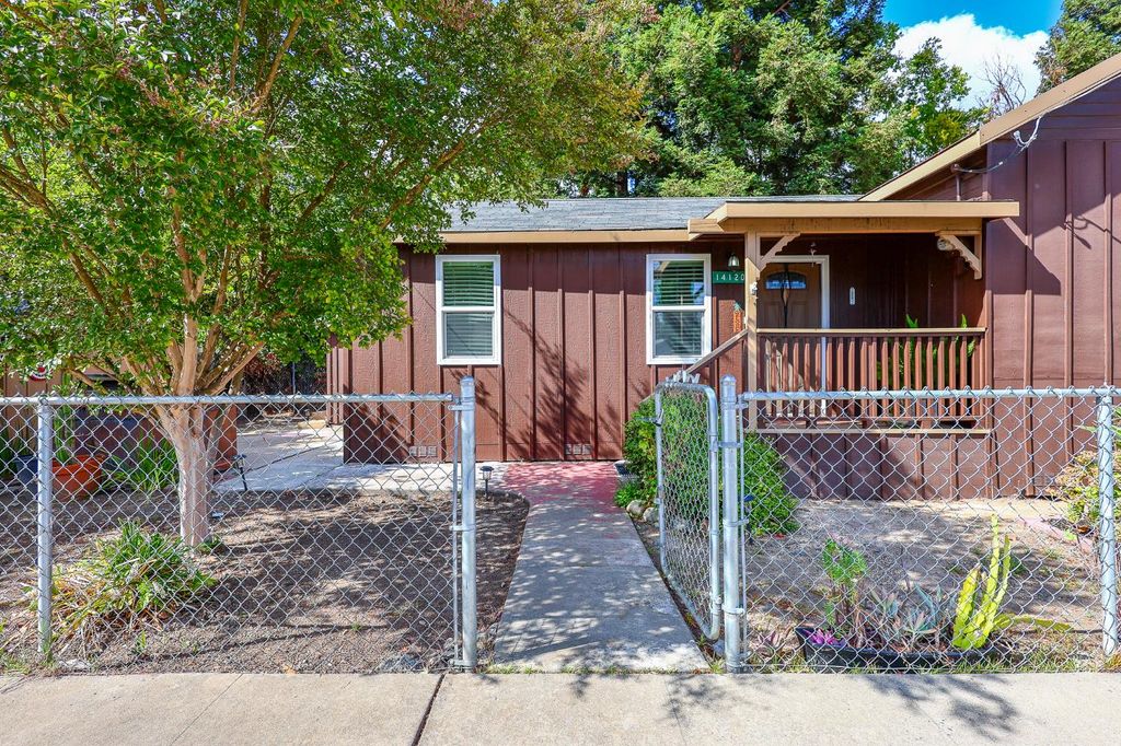 Photo of 14120 Grove Street, Walnut Grove, CA 95690 (MLS # 225132314)
