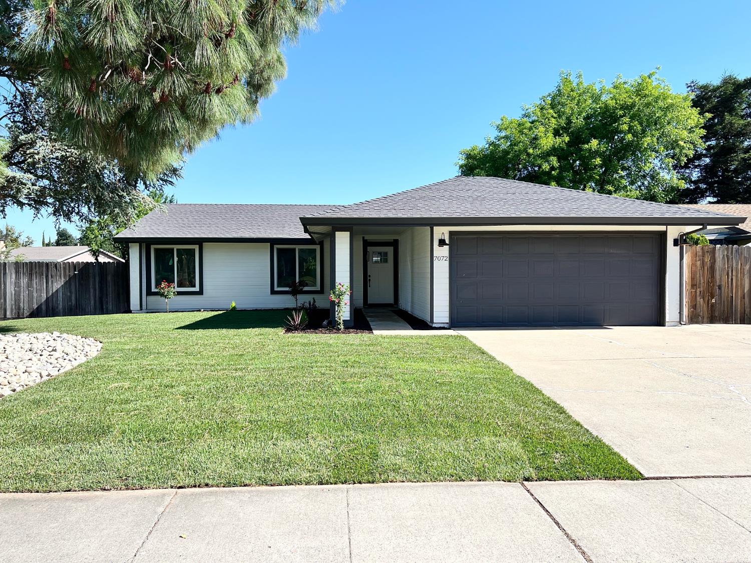 7072 Sunburst Way