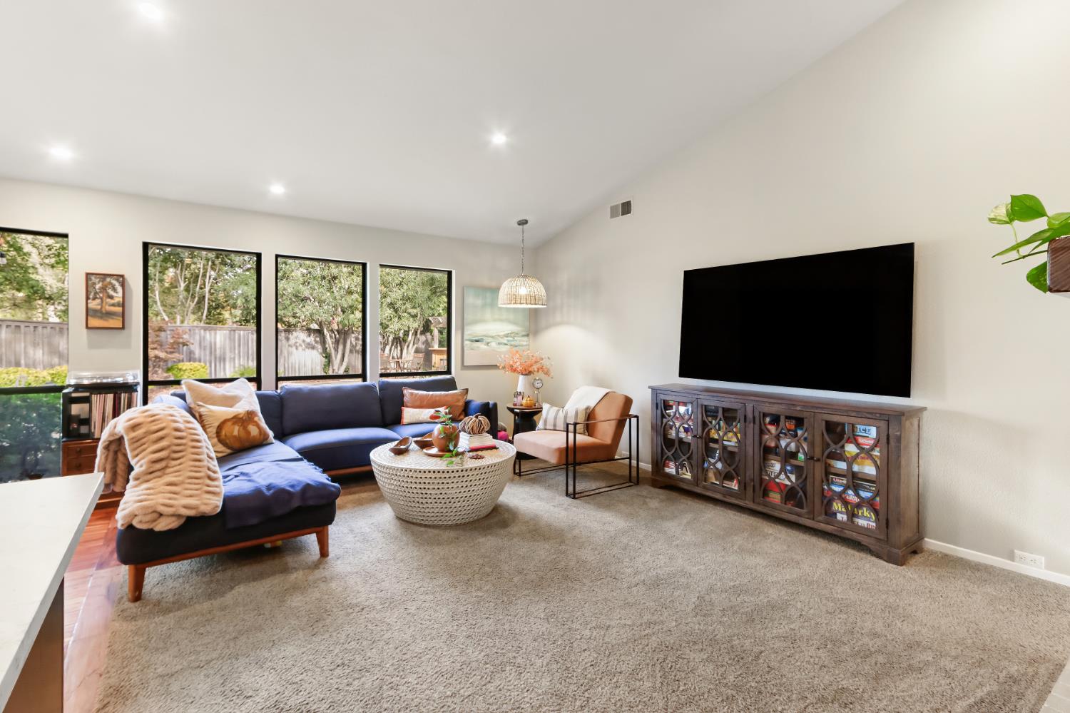 3328 Oak Stream Court