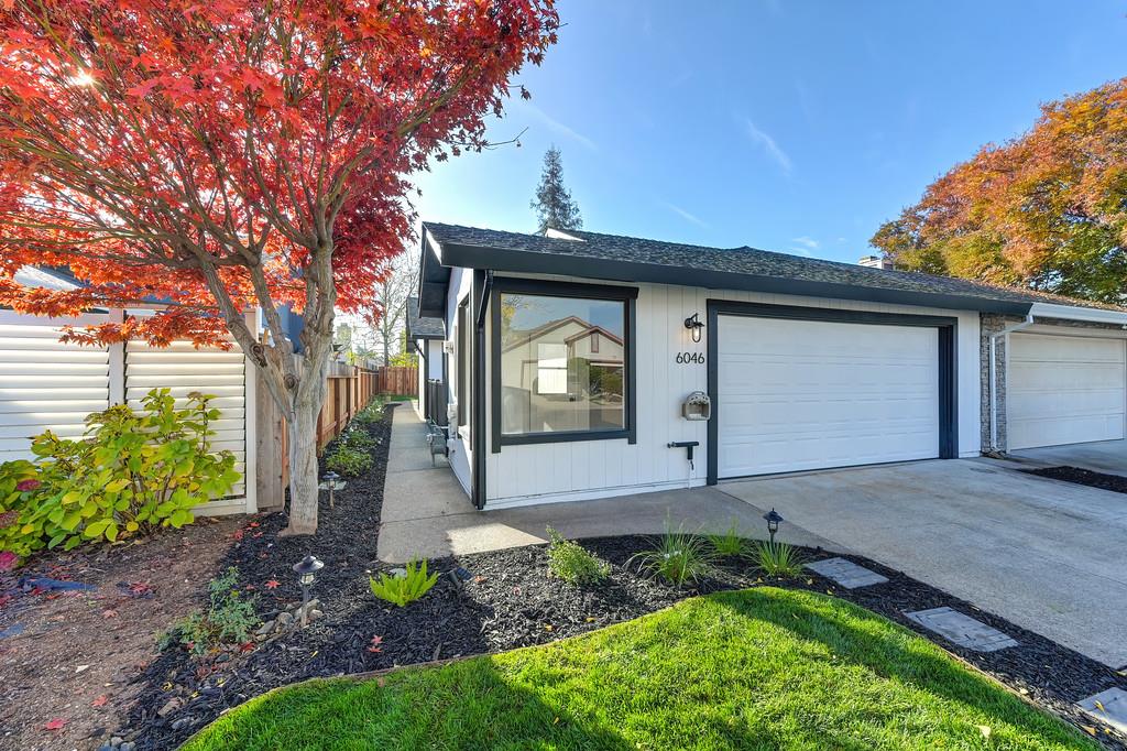 6046 Thornwood Drive