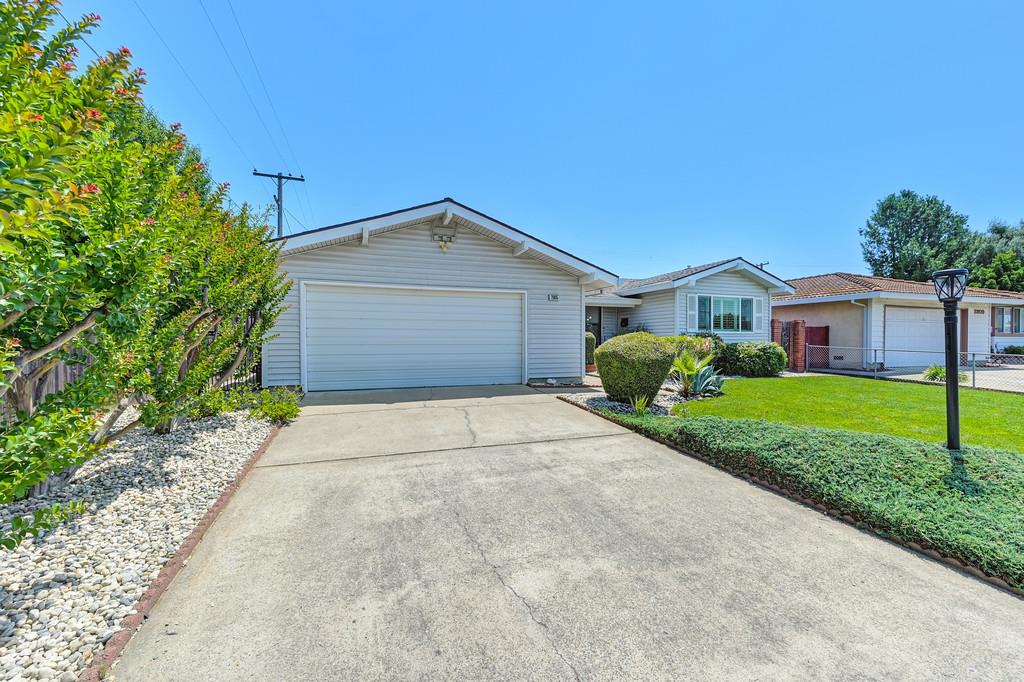 2905 Notre Dame Drive