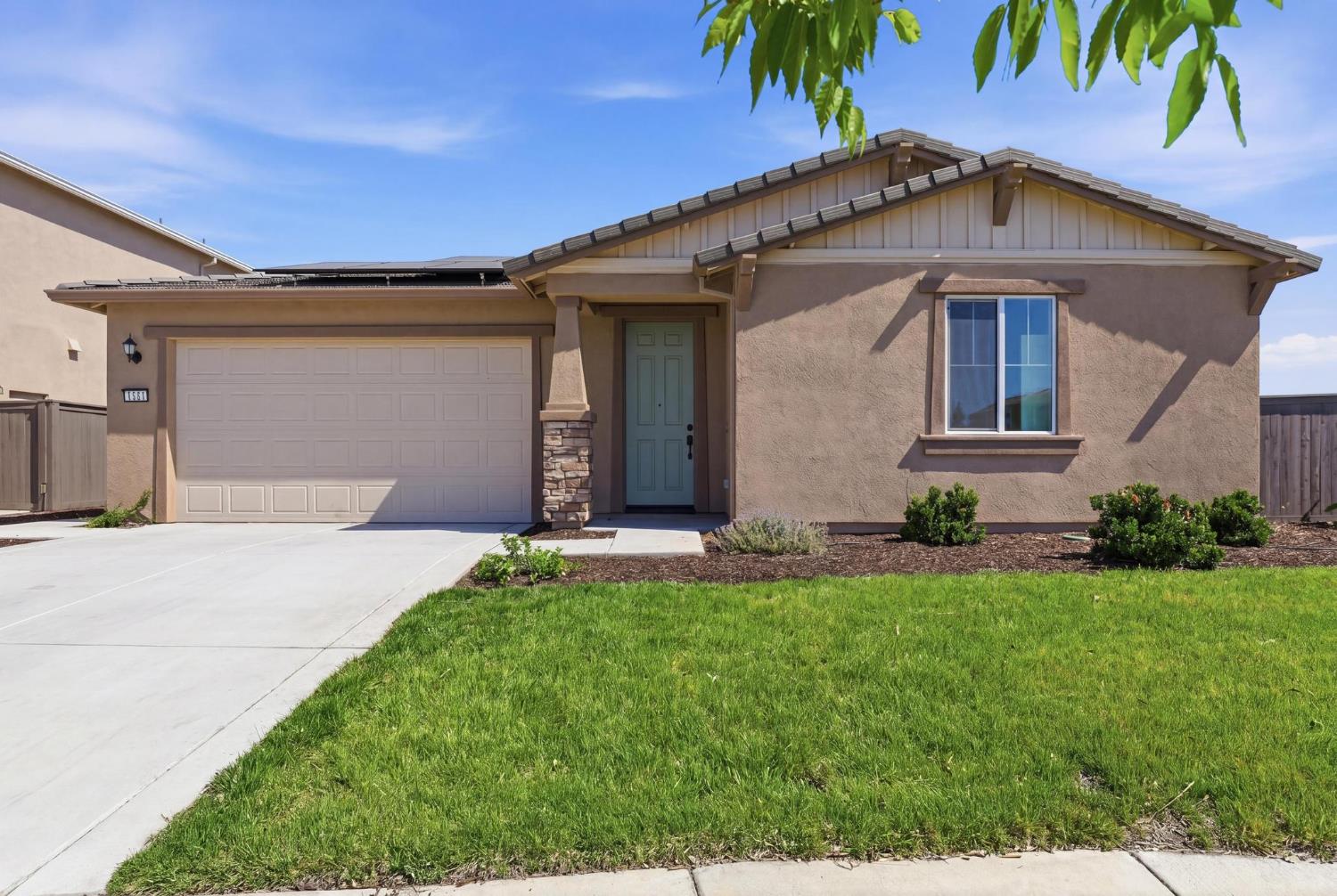 1113 Tributary Way