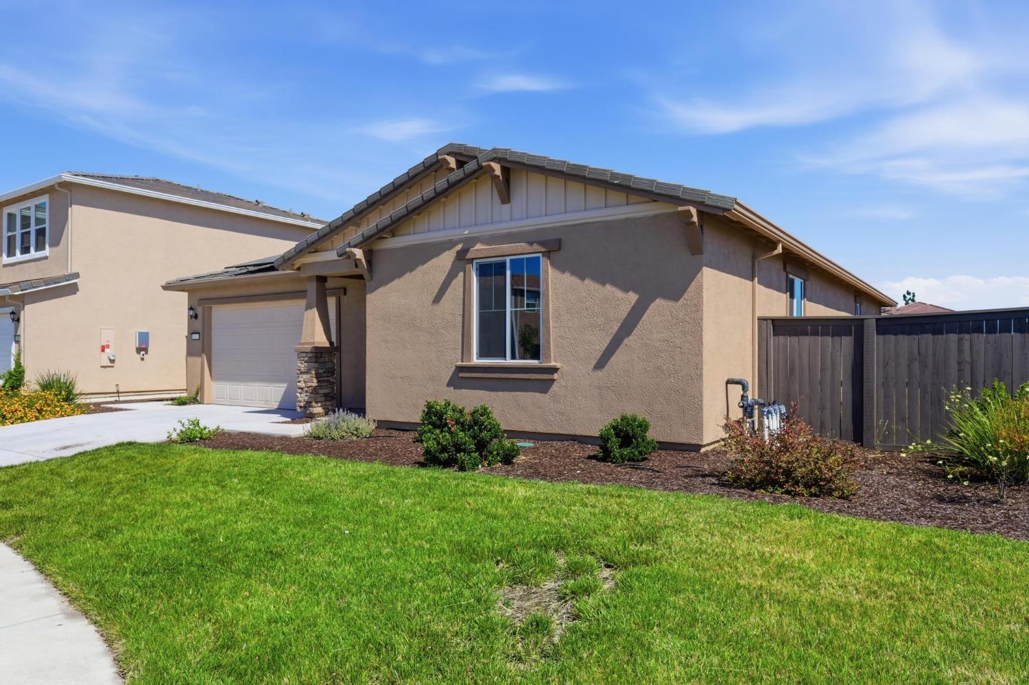 1113 Tributary Way