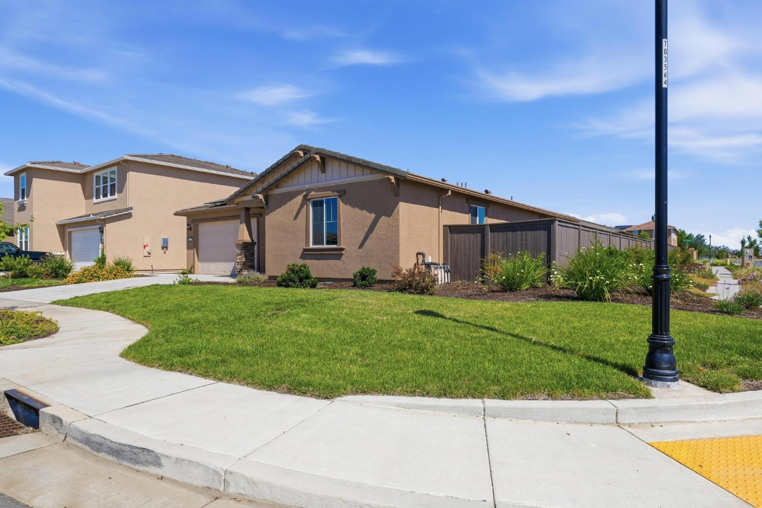 1113 Tributary Way