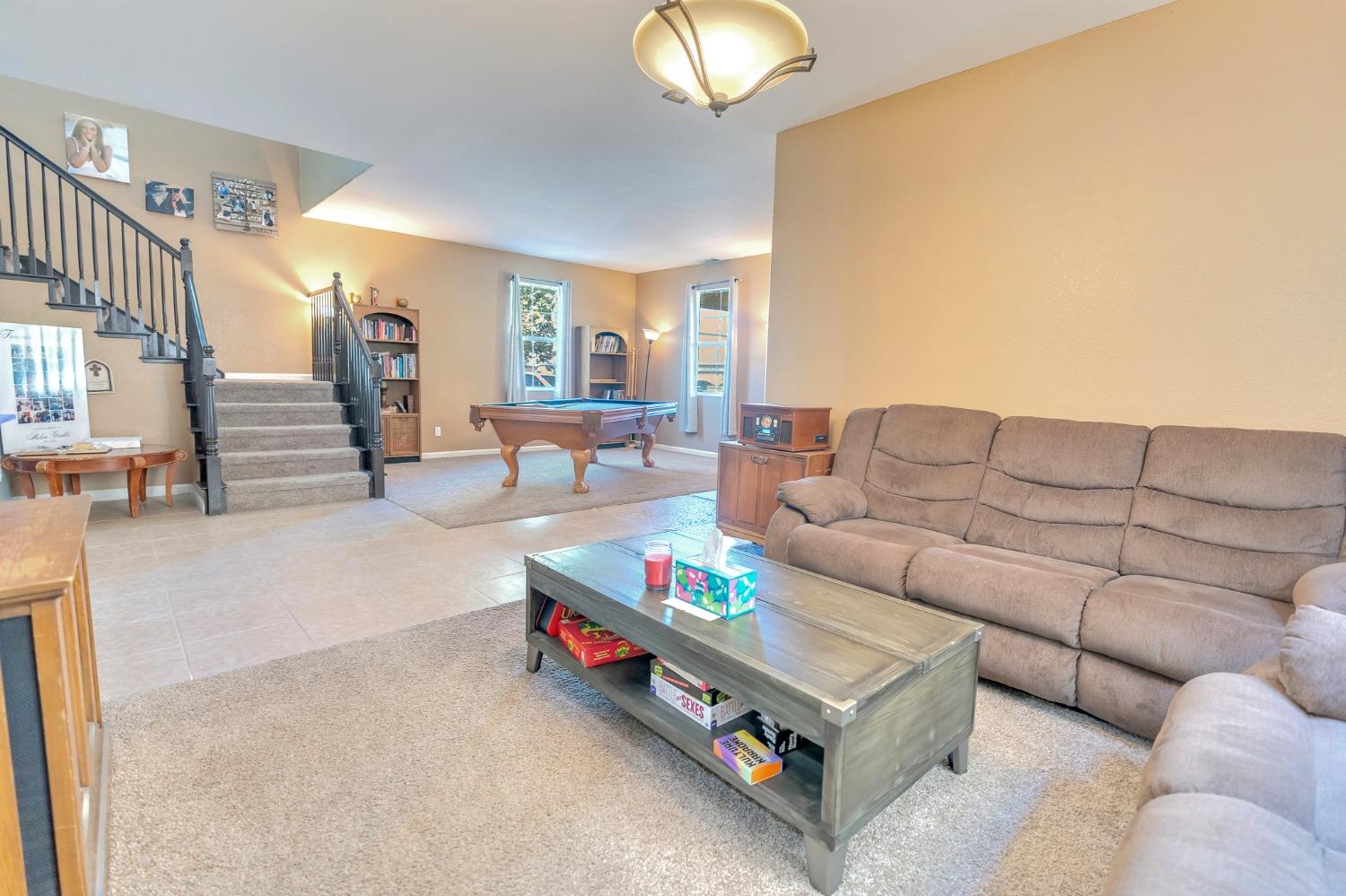 Patterson, California 95363, United States, 5 Bedrooms Bedrooms, ,3 BathroomsBathrooms,Residential,Active,36913