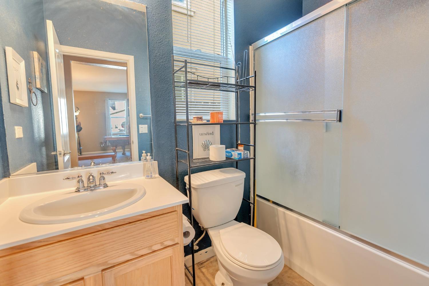 Patterson, California 95363, United States, 5 Bedrooms Bedrooms, ,3 BathroomsBathrooms,Residential,Active,36913