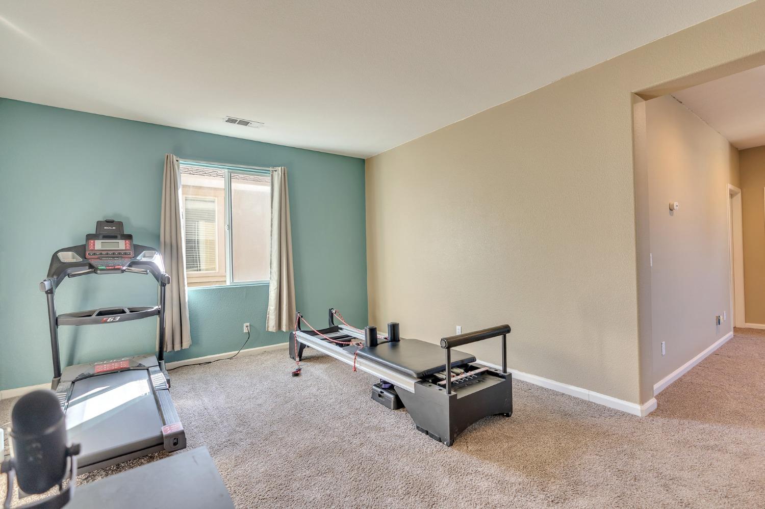 Patterson, California 95363, United States, 5 Bedrooms Bedrooms, ,3 BathroomsBathrooms,Residential,Active,36913