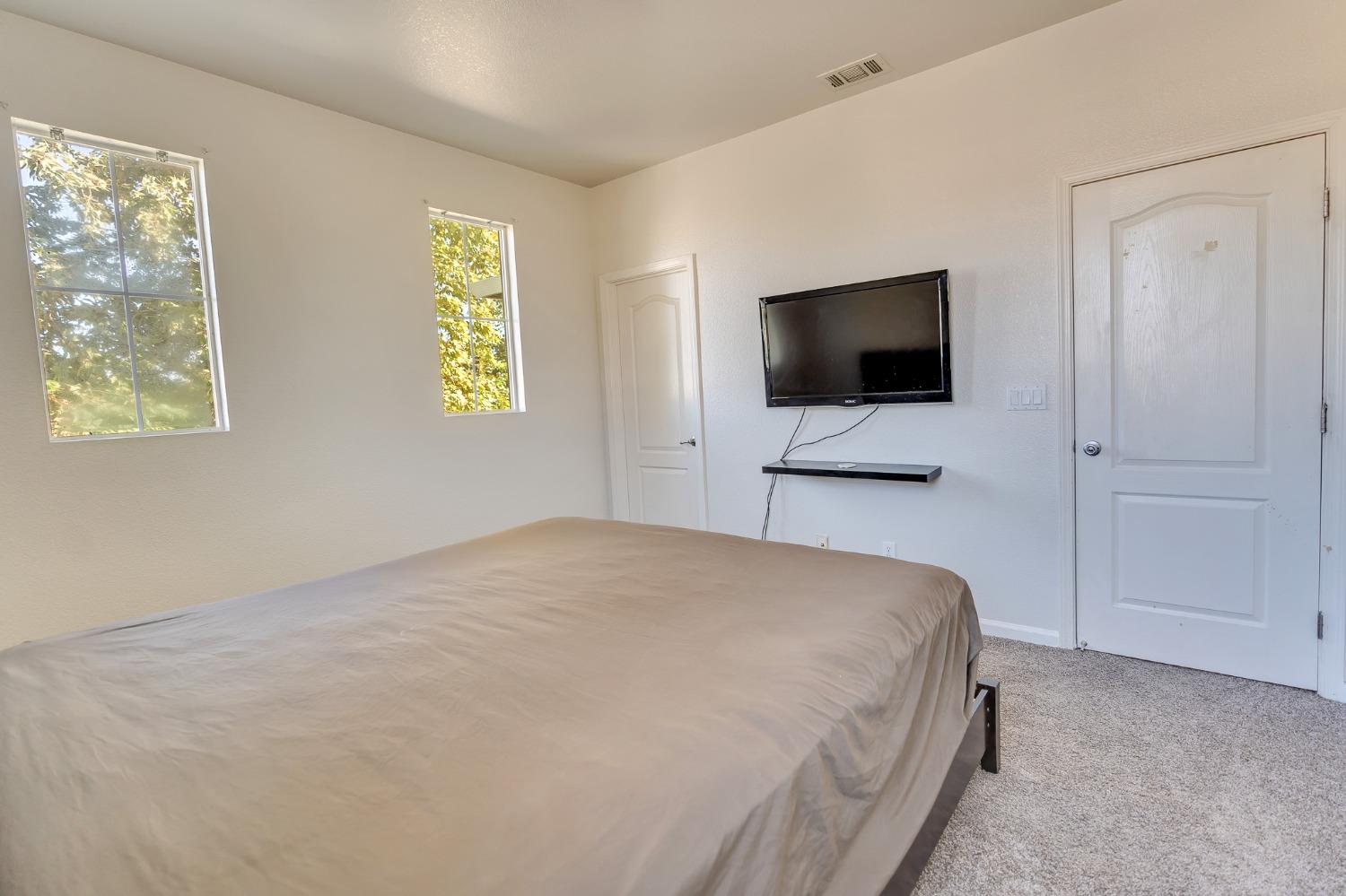 Patterson, California 95363, United States, 5 Bedrooms Bedrooms, ,3 BathroomsBathrooms,Residential,Active,36913