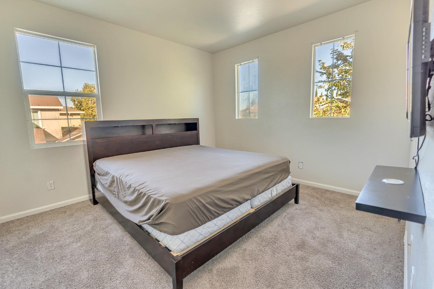 Patterson, California 95363, United States, 5 Bedrooms Bedrooms, ,3 BathroomsBathrooms,Residential,Active,36913