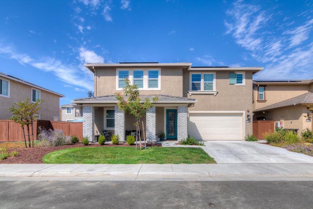 Photo of 2116 Abbeyhill Road, Lincoln, CA 95648 (MLS # 225122192)