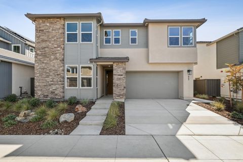 953 Caprock Lane Lincoln CA 95648