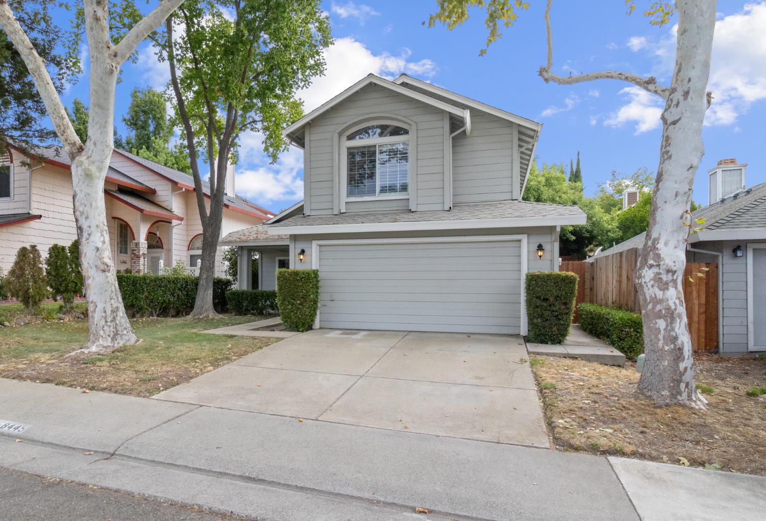 8445 Bramble Bush Circle