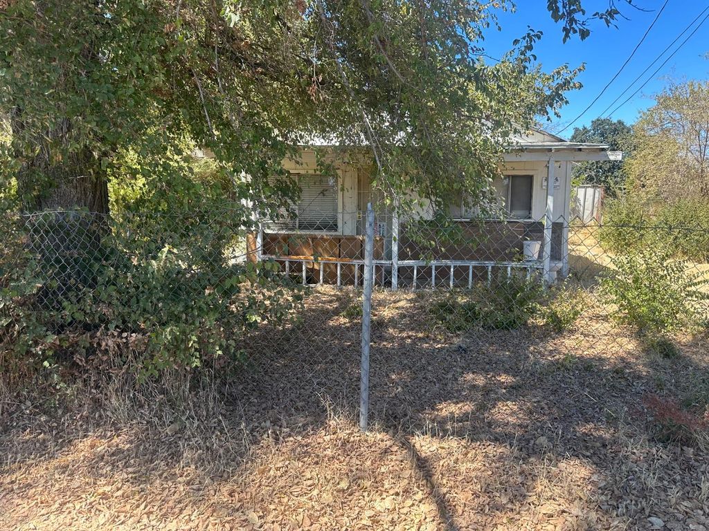 Photo of 2261 S Netherton Avenue, Stockton, CA 95205 (MLS # 226020640)