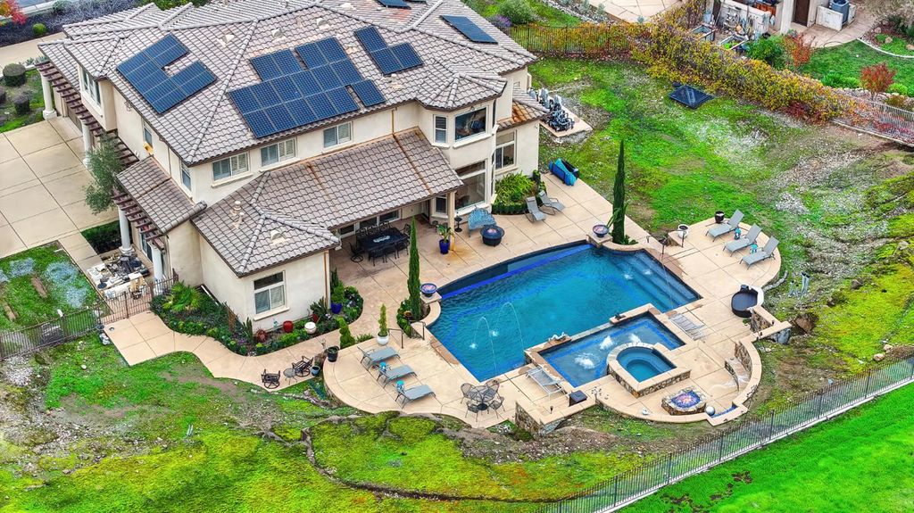 Photo of 2089 Prado Vista Vis, Lincoln, CA 95648 (MLS # 225130284)