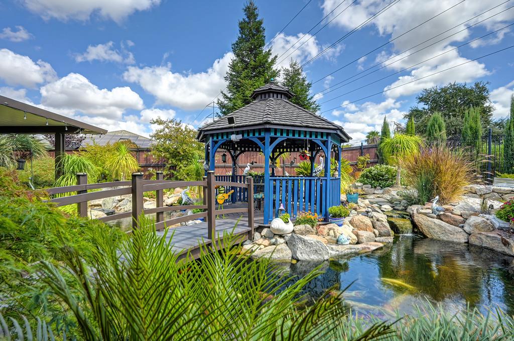 10095 Rio Moon Drive
