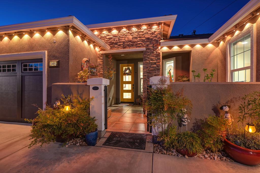 10095 Rio Moon Drive