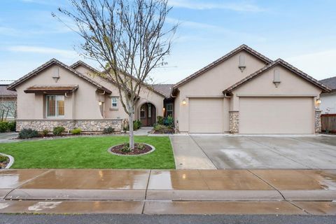 781 Aparicio Way Galt CA 95632