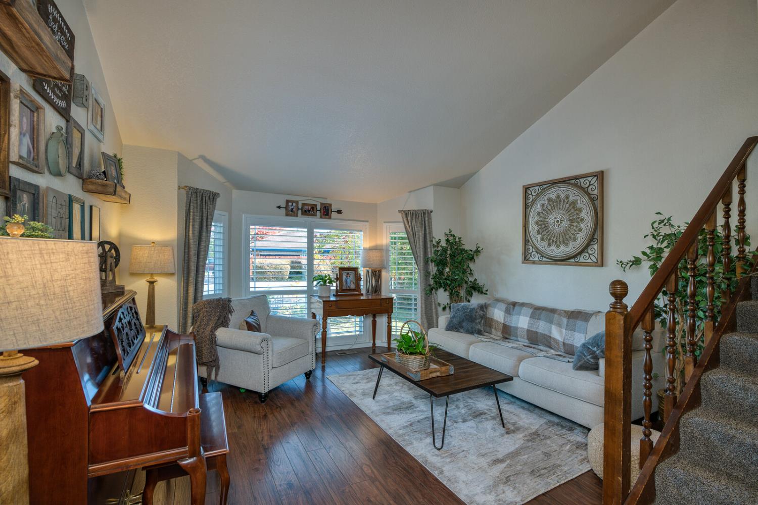 2112 Van Ness Drive