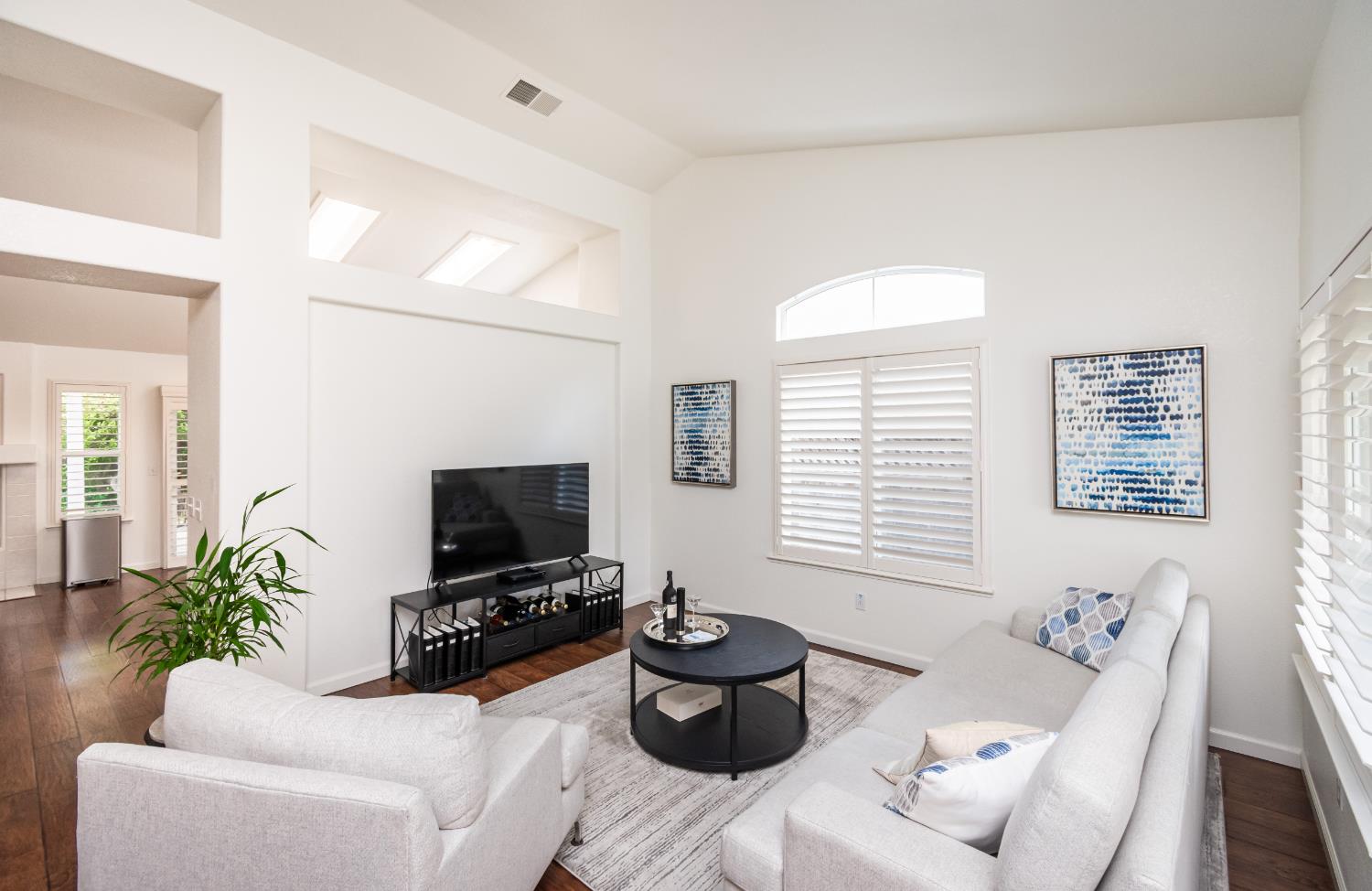 9670 Mizzenmast Court