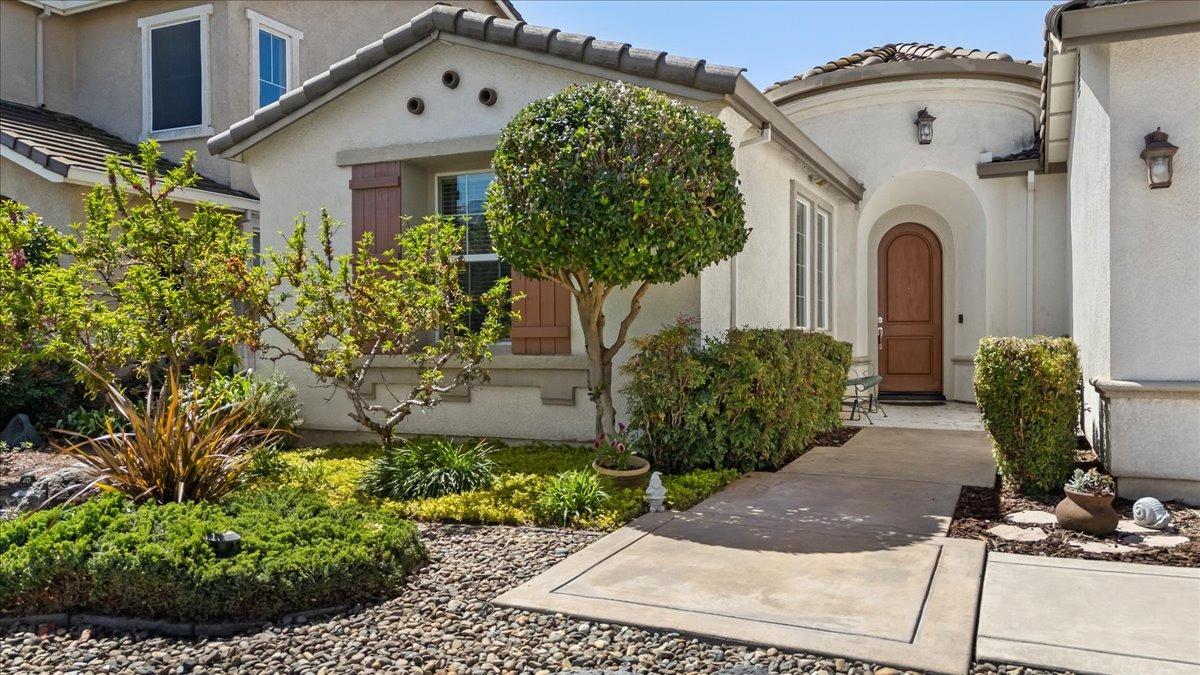 286 Cresta Way