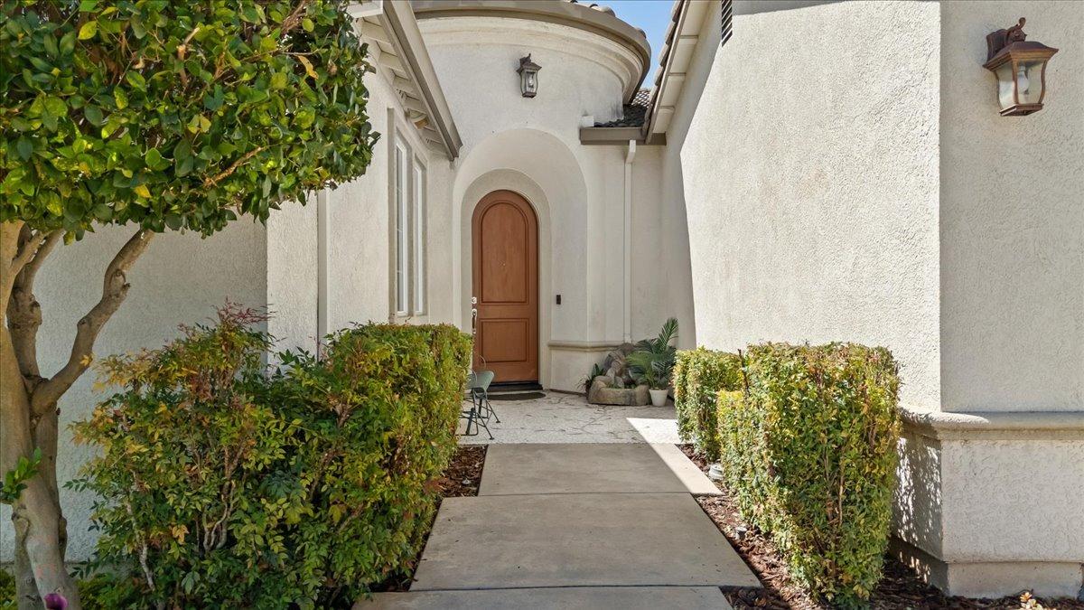 286 Cresta Way