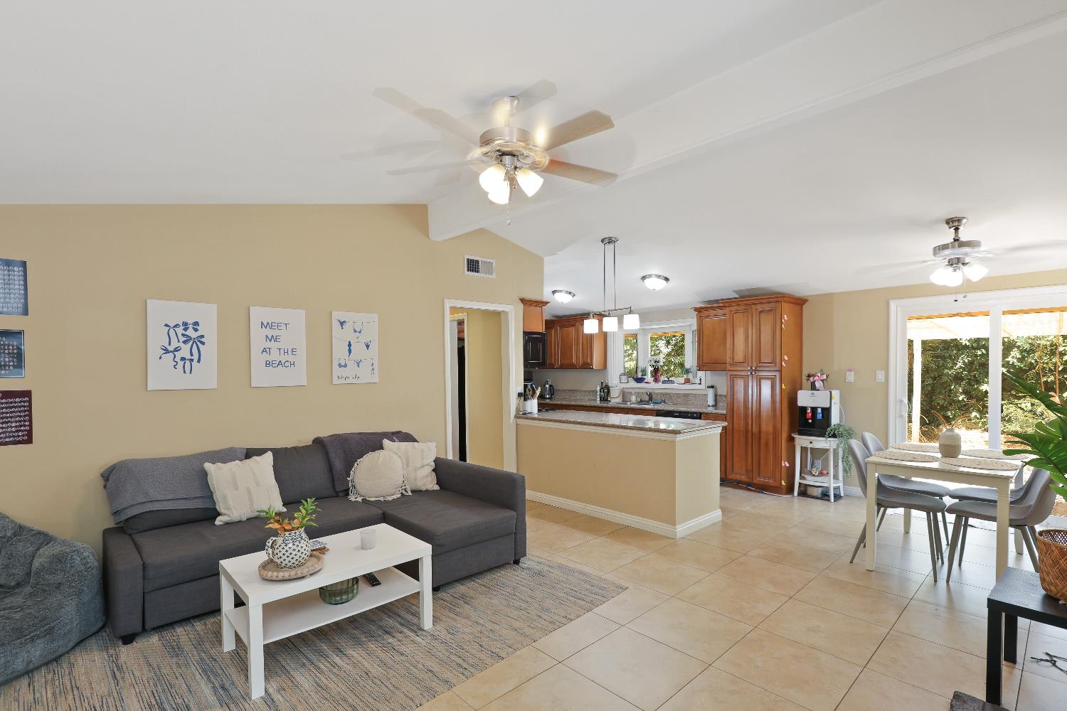 Orange, California 92868, United States, 4 Bedrooms Bedrooms, ,2 BathroomsBathrooms,Residential,Active,244606