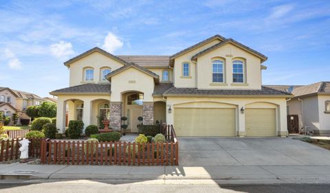 9572 Crystal Water, Elk Grove, CA 95624 - MLS#: 225055838