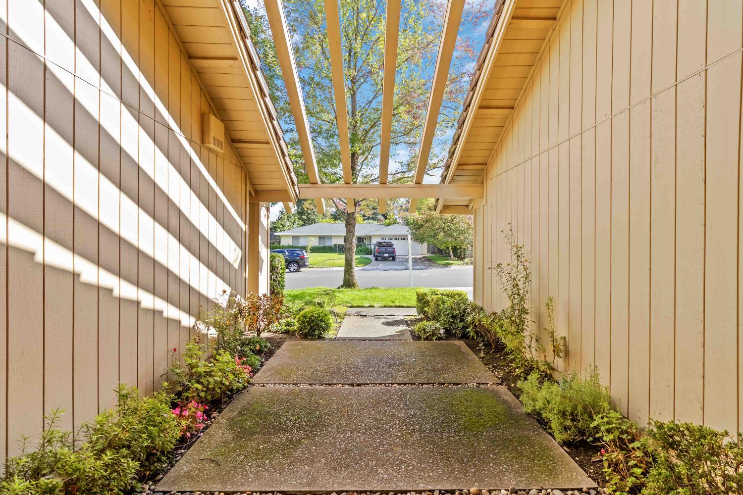 7929 Wildridge Drive