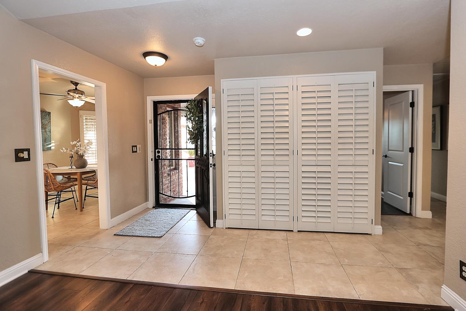 3715 Mountain View Drive