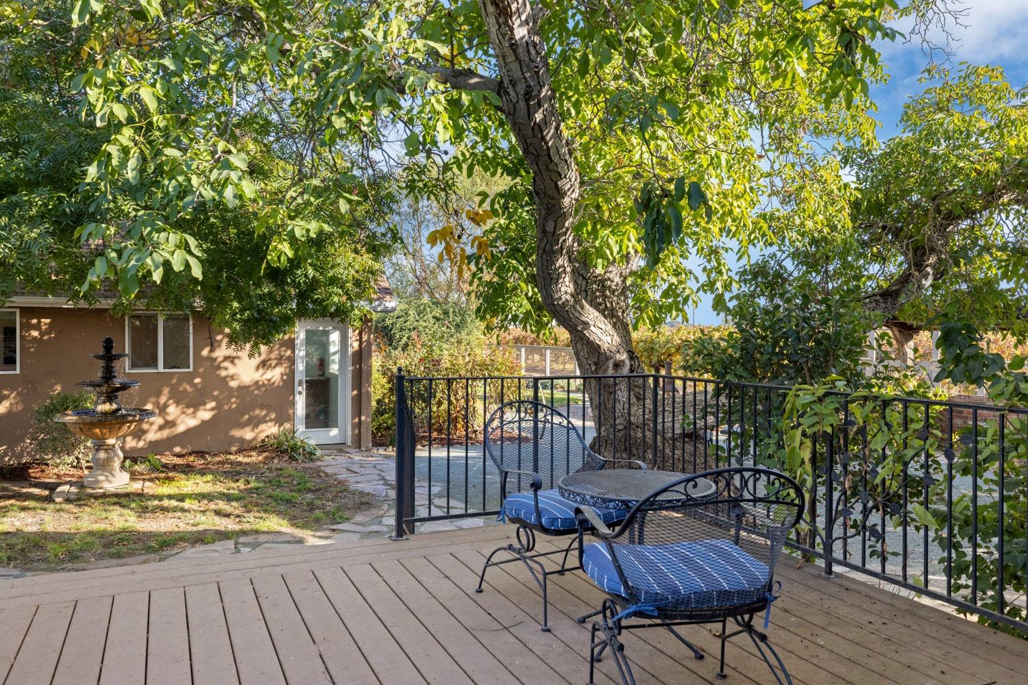 Lodi, California 95240, United States, 3 Bedrooms Bedrooms, ,3 BathroomsBathrooms,Residential,Active,33472