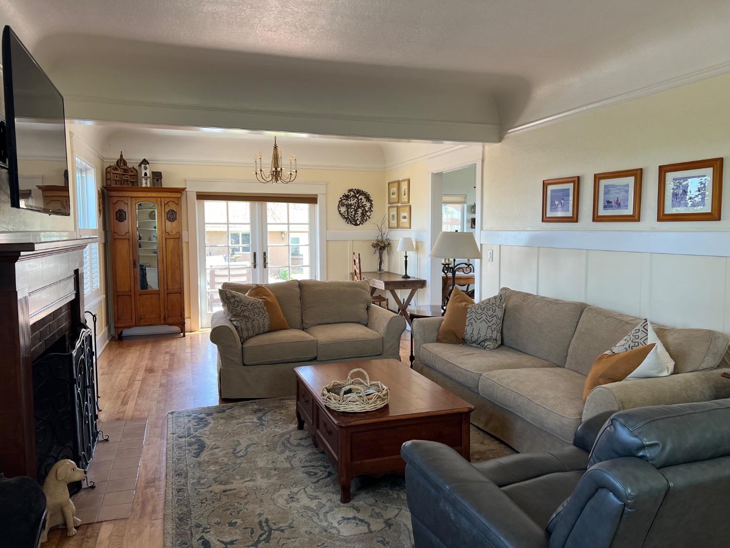 Lodi, California 95240, United States, 3 Bedrooms Bedrooms, ,3 BathroomsBathrooms,Residential,Active,33472