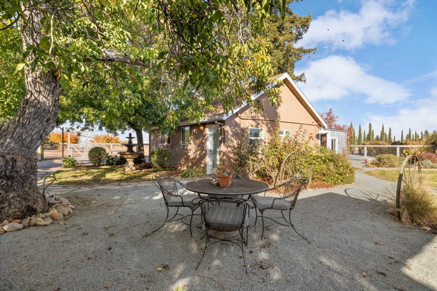 Lodi, California 95240, United States, 3 Bedrooms Bedrooms, ,3 BathroomsBathrooms,Residential,Active,33472