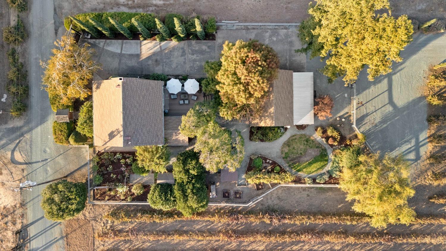 Lodi, California 95240, United States, 3 Bedrooms Bedrooms, ,3 BathroomsBathrooms,Residential,Active,33472