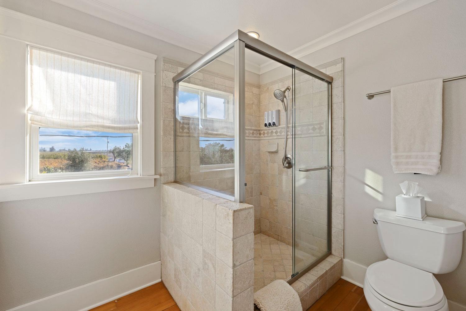 Lodi, California 95240, United States, 3 Bedrooms Bedrooms, ,3 BathroomsBathrooms,Residential,Active,33472