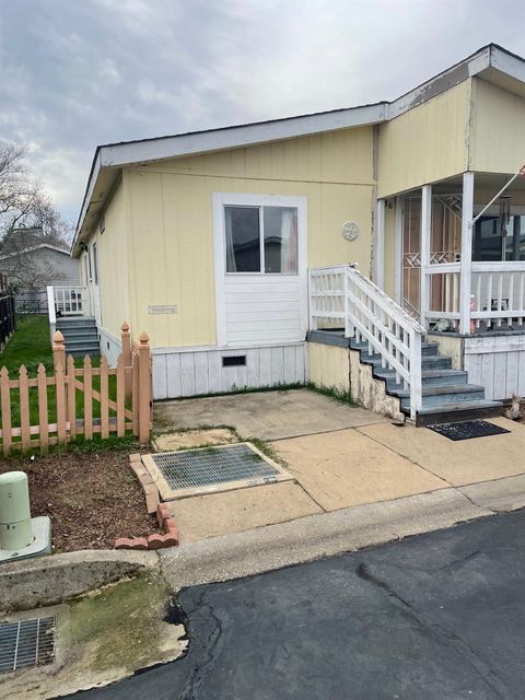 6154 S Walnut 36 Loomis CA 95650