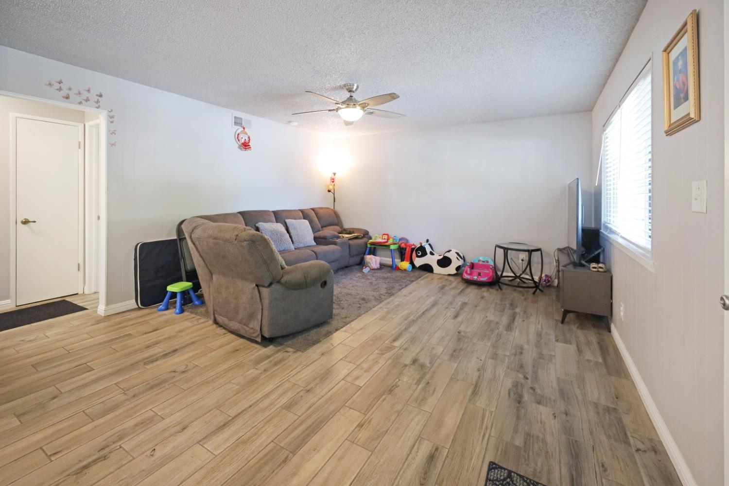 237 Breuner Drive 1