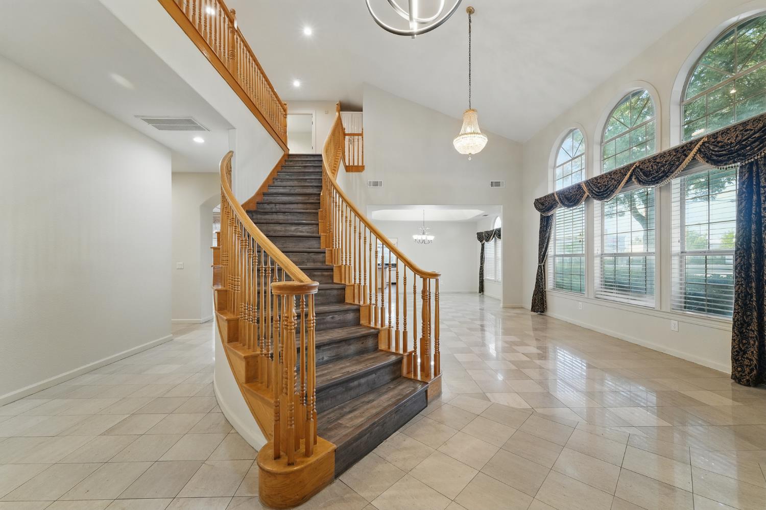 2033 Northcrest Court