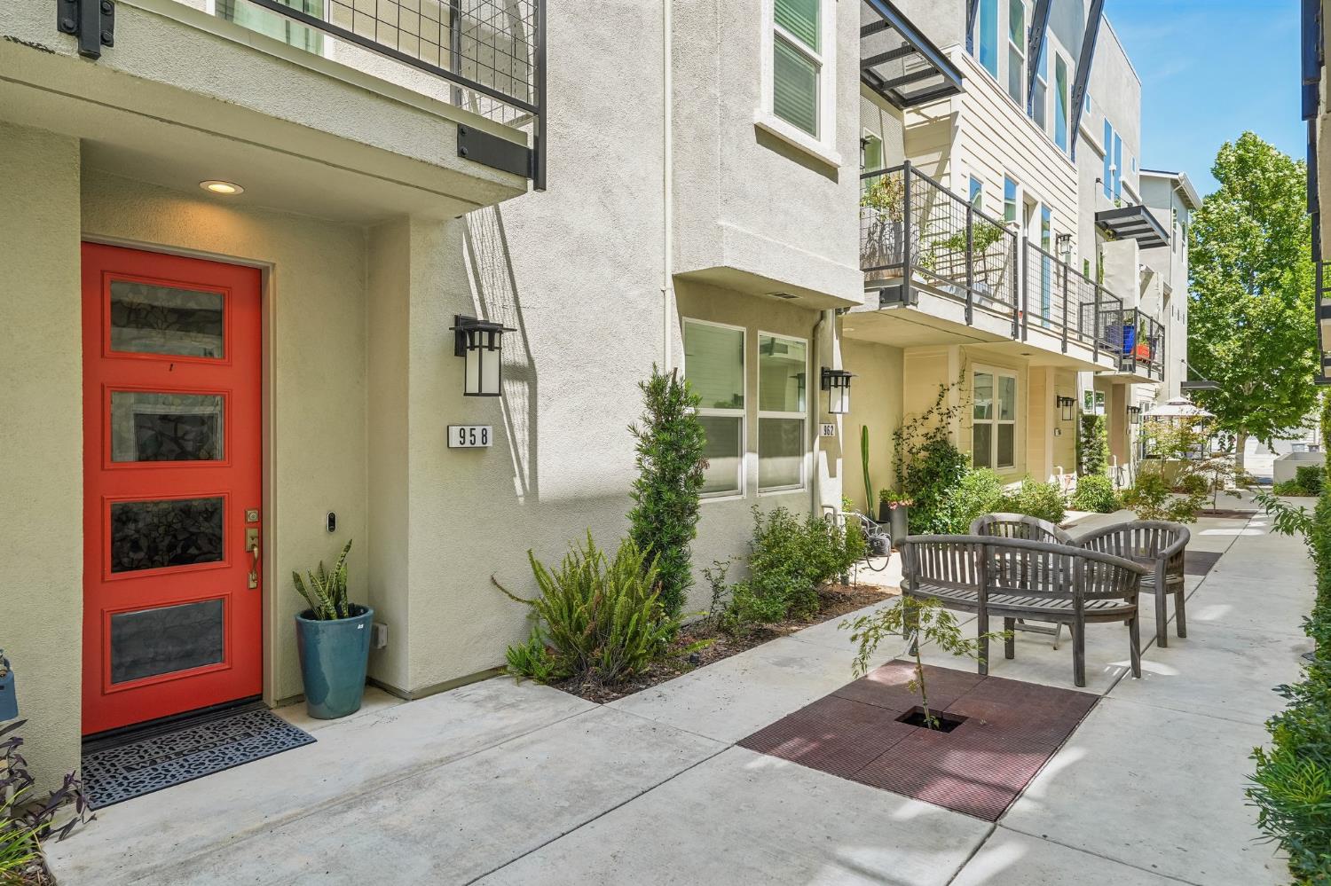 958 Marvel Stripe Terrace