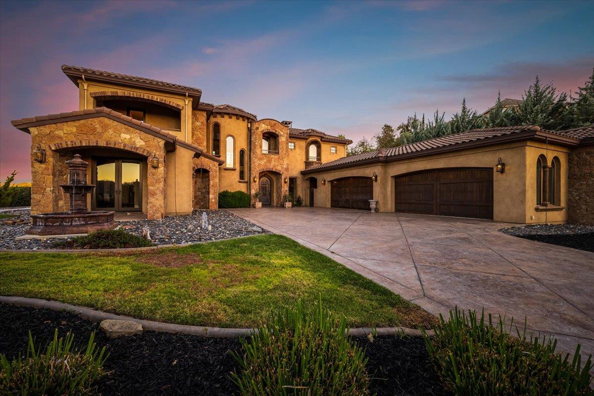 137 Opus One Court