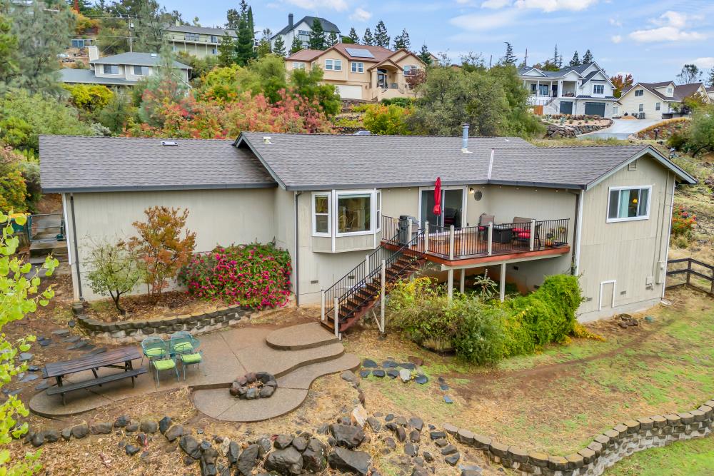 2896 Knollwood Drive