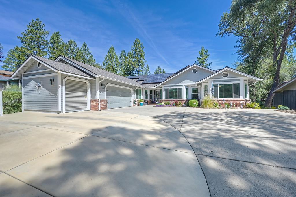 23690 Woodhaven Place